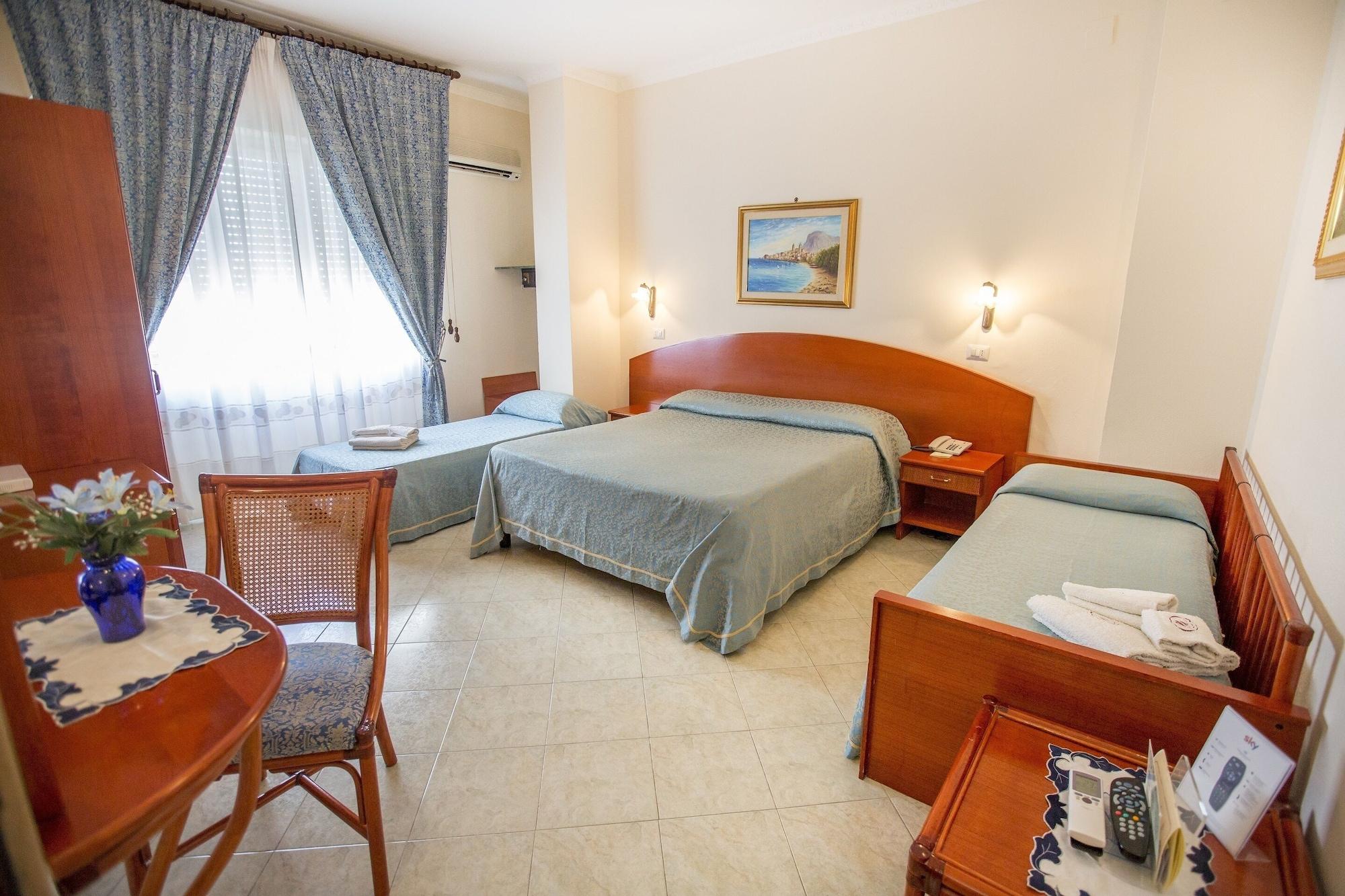 Hotel Mediterraneo Cefalu Luaran gambar