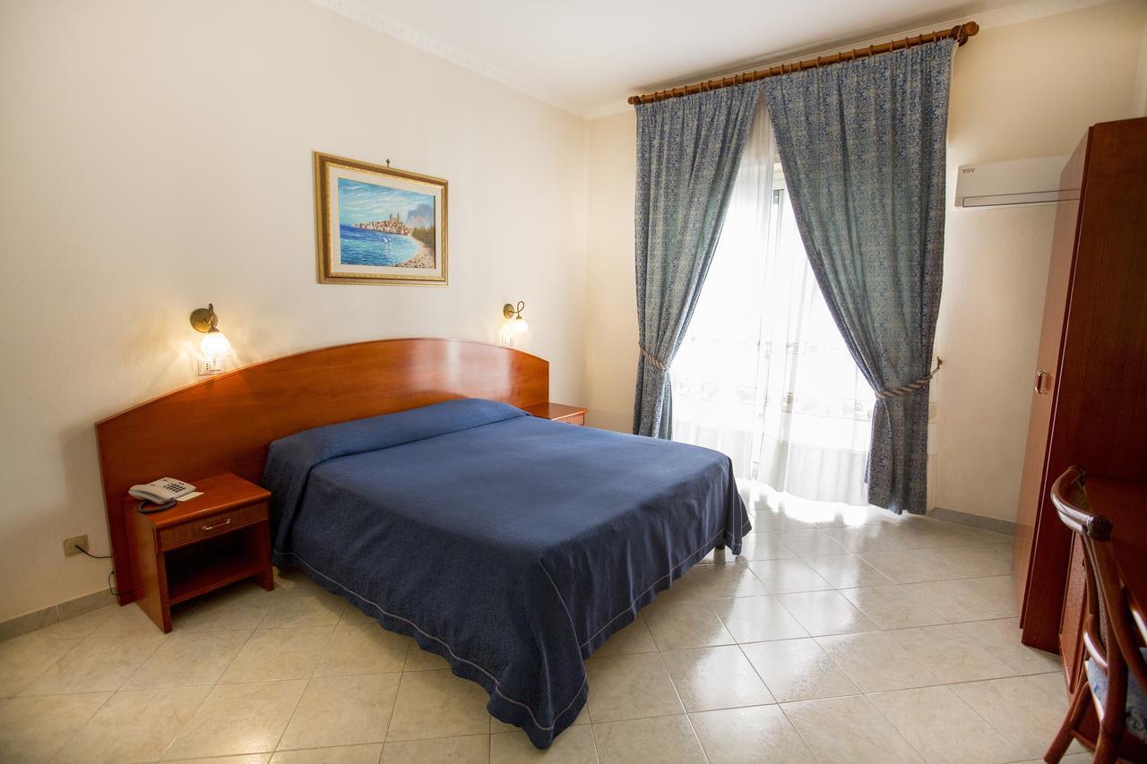 Hotel Mediterraneo Cefalu Luaran gambar